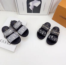 Load image into Gallery viewer, CC Shoes