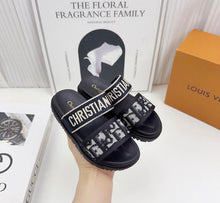 Load image into Gallery viewer, CC Shoes